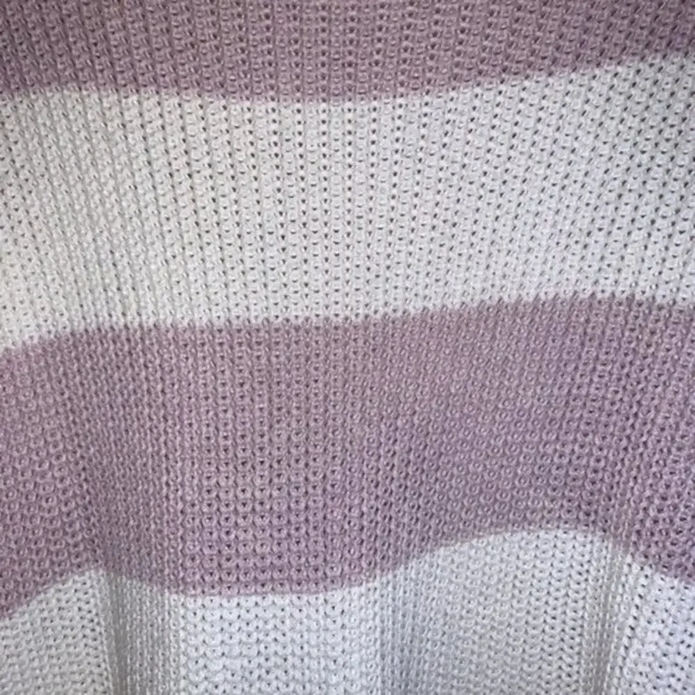 Fantastic Fawn Purple White Scoop Neck Long Sleeve Knit Pullover Sweater Large
